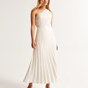 A&F Abercrombie Giselle Pleated One-Shoulder Maxi Dress MP Medium Petite White